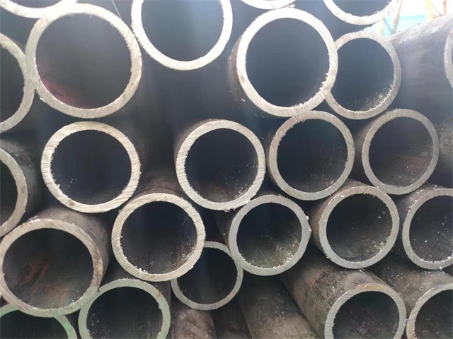 鶴崗10#結(jié)構(gòu)用無縫鋼管